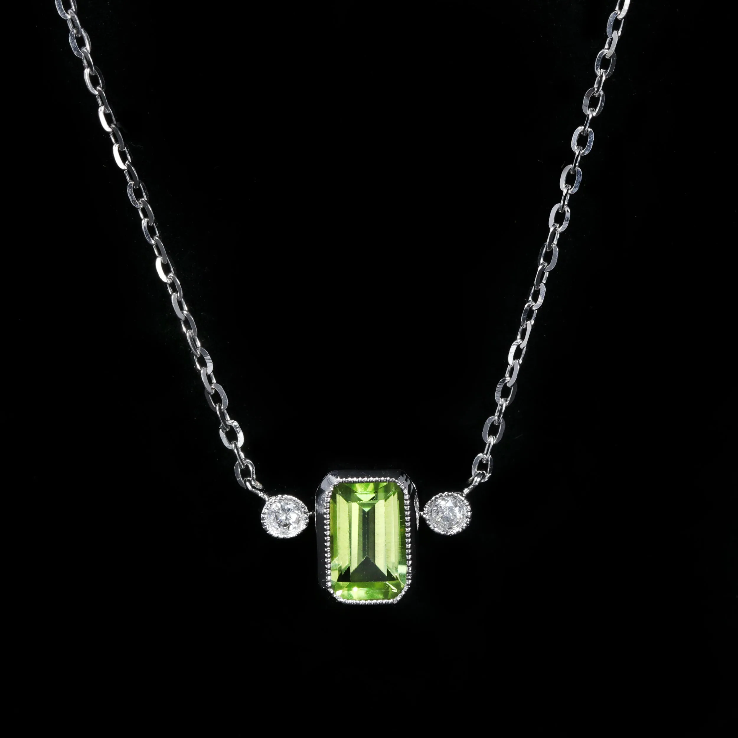 14K White Gold 0.60 Carat Peridot and Diamond Necklace