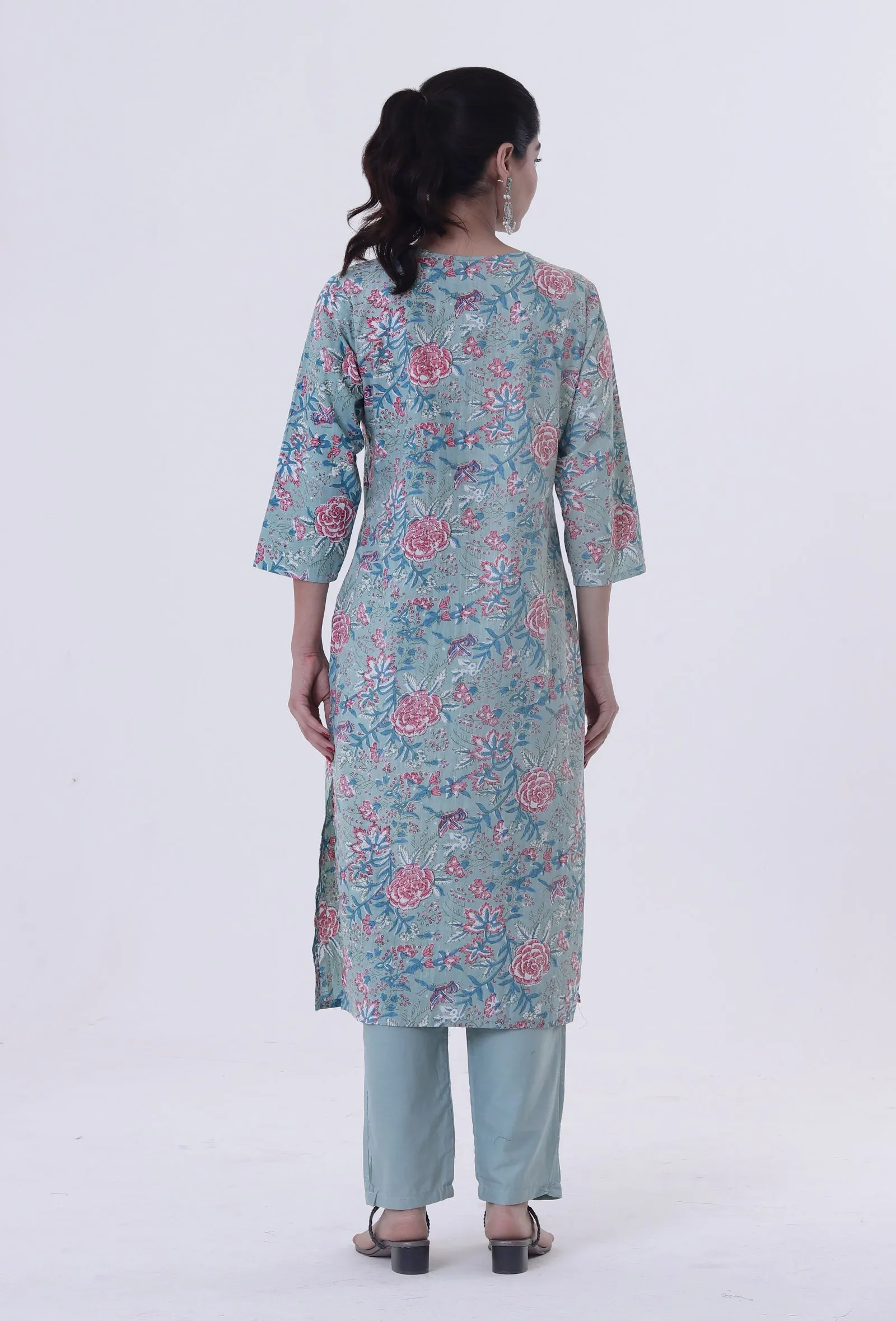 Blue Cotton Kurta With Multicolor Motif