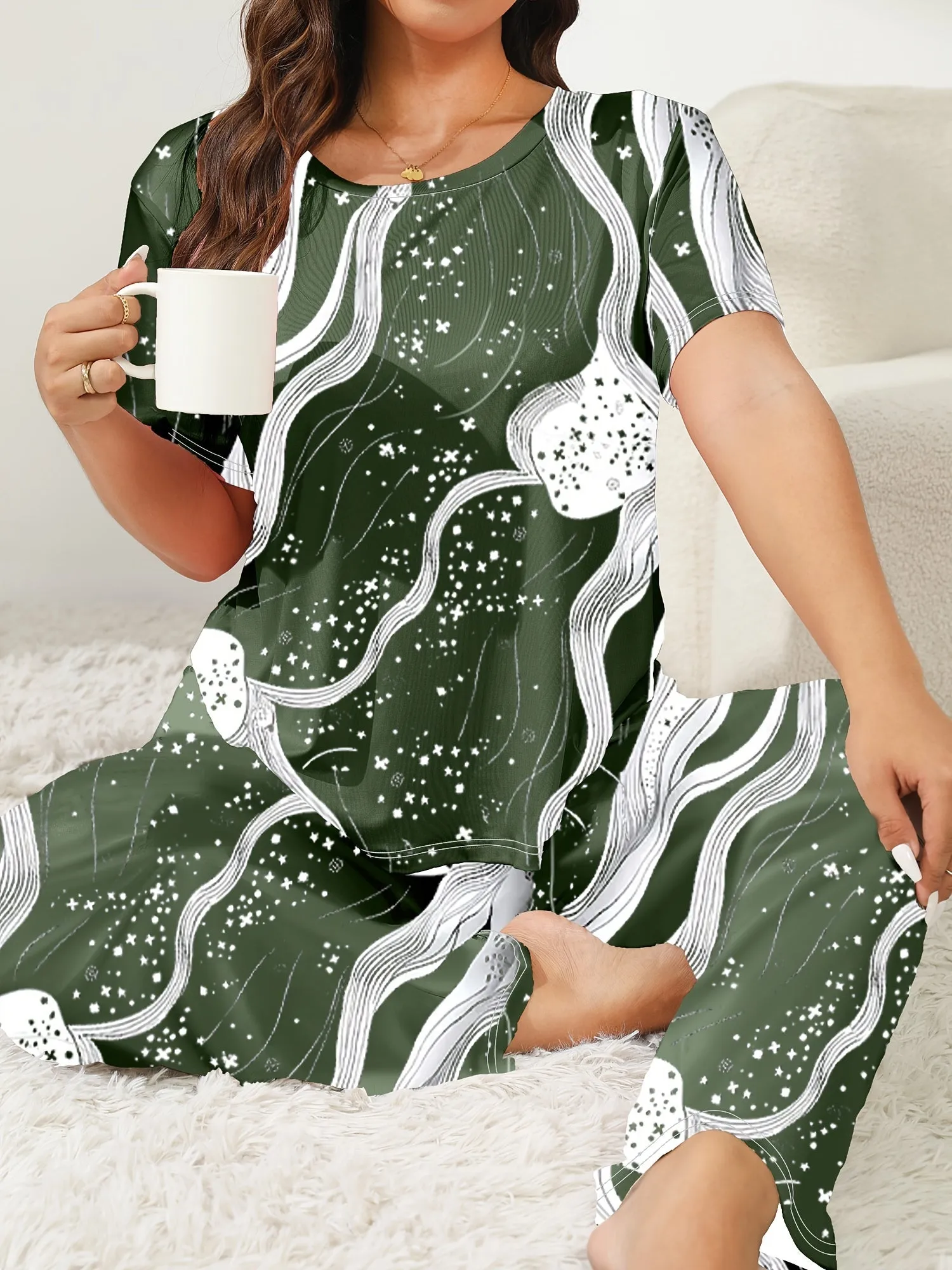 Plus Size Women's Elegant Loungewear Set with Star Graphic Top & Pants Pajamas"