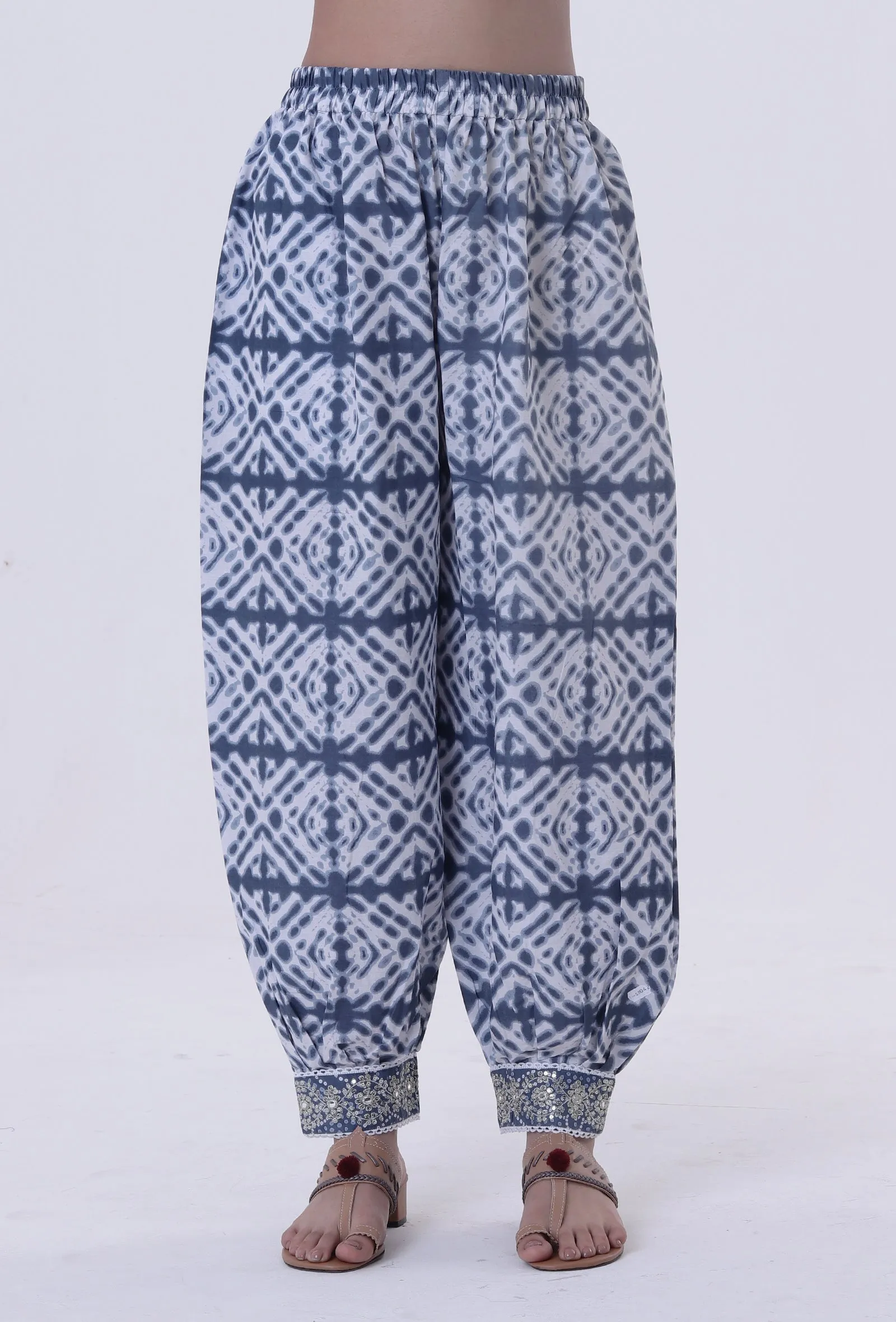 Set Of 2: Blue & White Block Printed Cotton Kurta & Pant