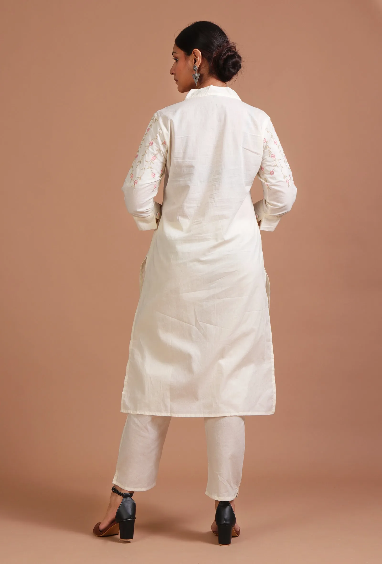 Set Of 2: Off White Cotton Embroidered Kurta & Pant Set