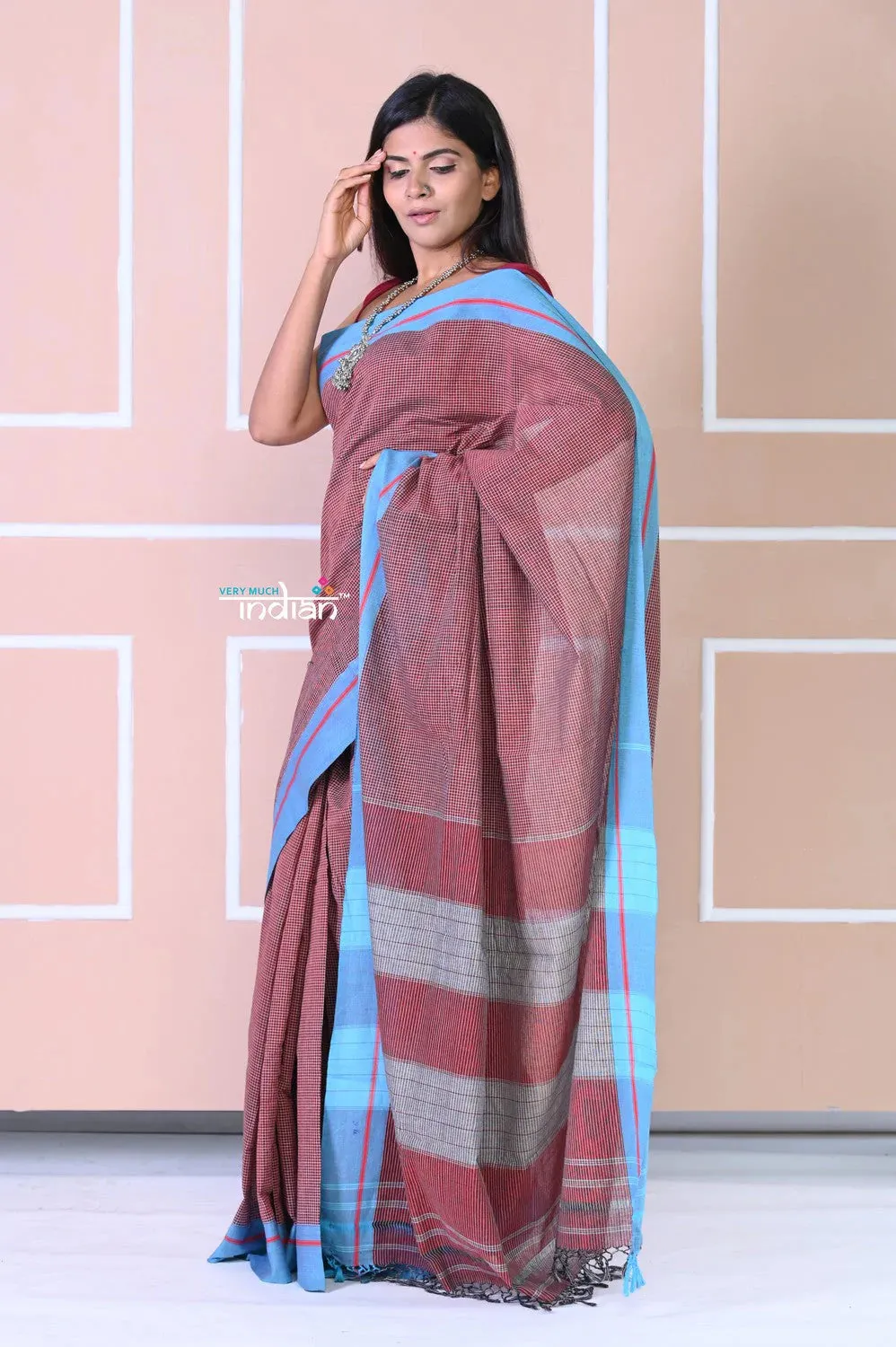 Traditional Patteda Anchu Ilkal Handloom Saree~ Cast Brown With Blue Borders