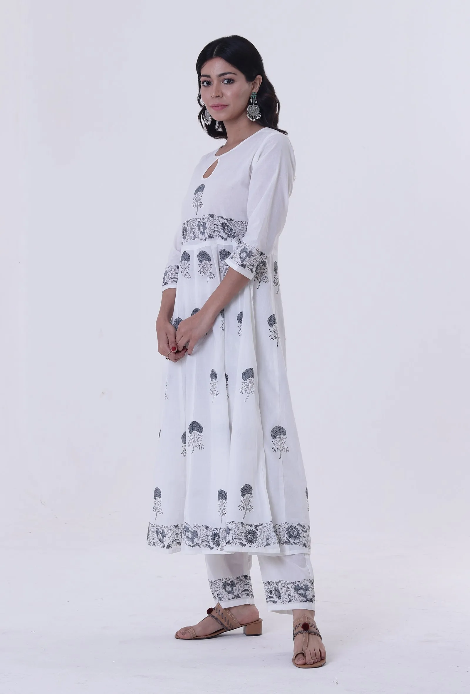 White Color Cotton Block Printed With Multicolor Motif Kurta