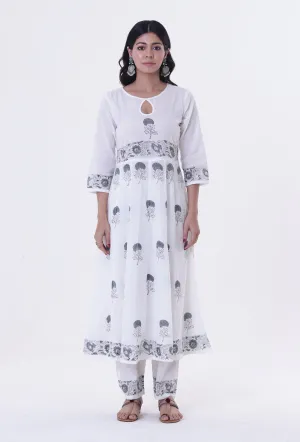 White Color Cotton Block Printed With Multicolor Motif Kurta