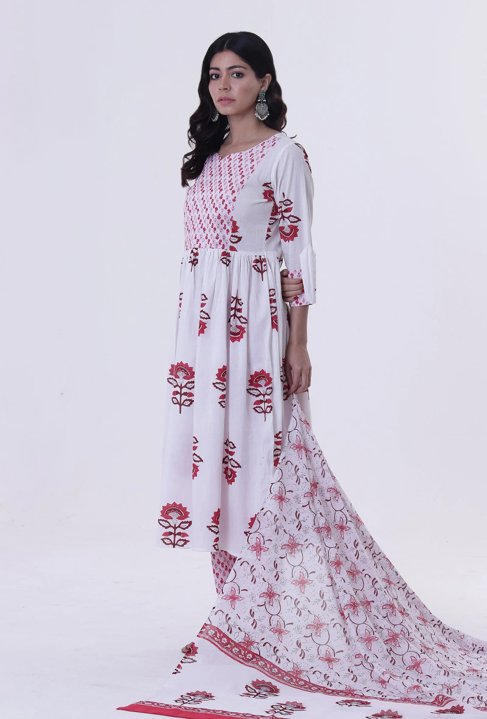 White Cotton Block Printed With Red Motif Dupatta